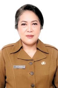 drg.Iien Adriany, M.Kes